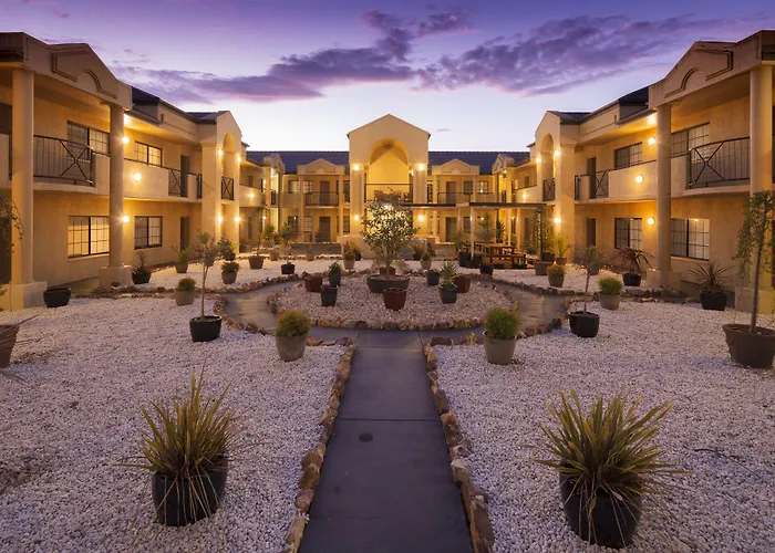 Canberra Parklands Central Apartment Hotel Official